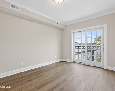 112 Brighton Avenue - Photo Thumbnail 11
