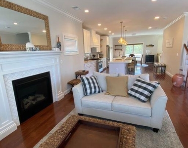 312 6th Avenue - Photo Thumbnail 4