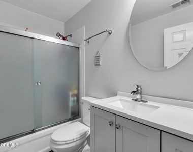 196 Shinnecock Drive - Photo Thumbnail 21