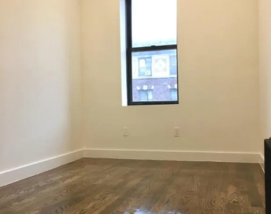 188 Claremont Avenue - Photo Thumbnail 4