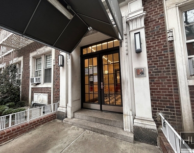 West 13 Street - Photo Thumbnail 5