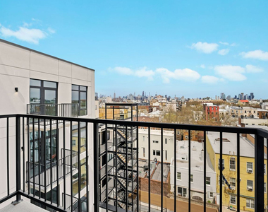 597 Grand St 11211 - Photo Thumbnail 4