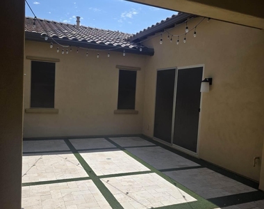 2307 E Mahogany Place - Photo Thumbnail 3