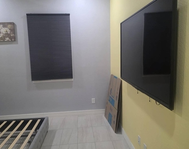 2307 E Mahogany Place - Photo Thumbnail 27