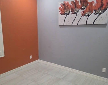 2307 E Mahogany Place - Photo Thumbnail 20