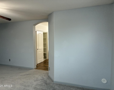 25550 W Pioneer Street - Photo Thumbnail 18