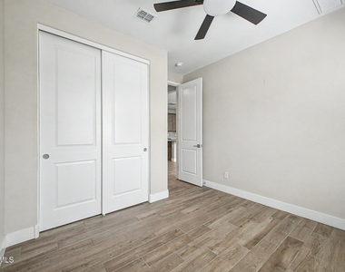 9701 E Spiral Avenue - Photo Thumbnail 22