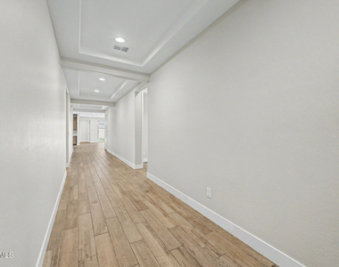 9701 E Spiral Avenue - Photo Thumbnail 3