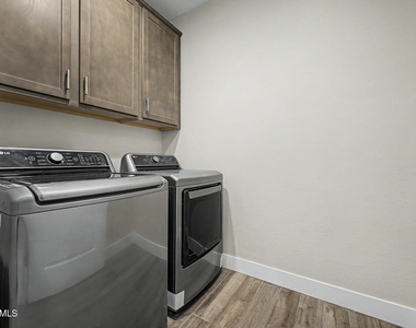 9701 E Spiral Avenue - Photo Thumbnail 31