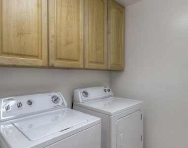1690 W Bartlett Way - Photo Thumbnail 22