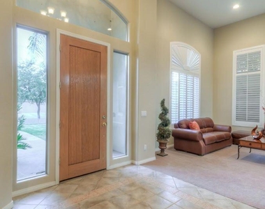 1690 W Bartlett Way - Photo Thumbnail 2