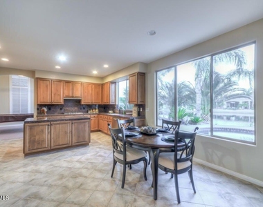 1690 W Bartlett Way - Photo Thumbnail 10