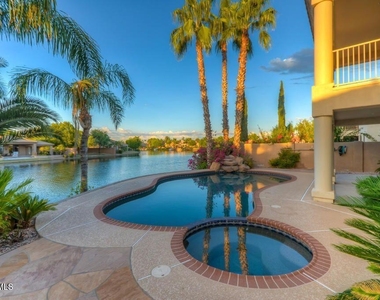 1690 W Bartlett Way - Photo Thumbnail 26