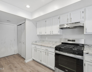 4397 S Potter Drive - Photo Thumbnail 8