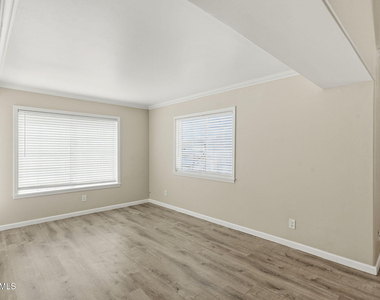 4397 S Potter Drive - Photo Thumbnail 12