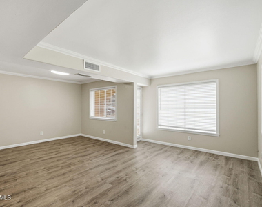 4397 S Potter Drive - Photo Thumbnail 3