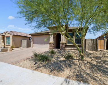 17766 W Granite View Drive - Photo Thumbnail 2