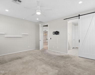 17766 W Granite View Drive - Photo Thumbnail 17