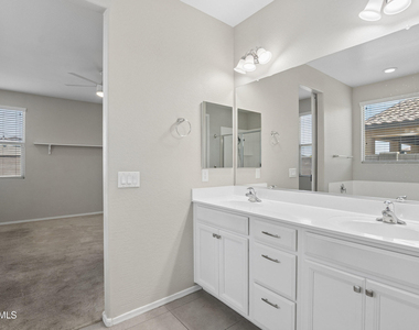 17766 W Granite View Drive - Photo Thumbnail 19