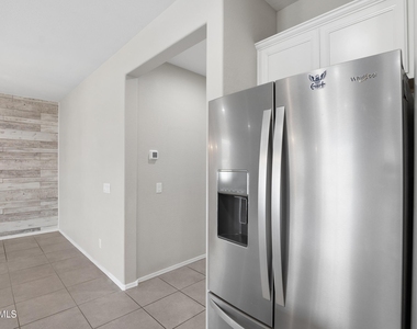 17766 W Granite View Drive - Photo Thumbnail 6