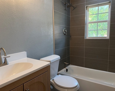 2504 Normont Circle - Photo Thumbnail 15