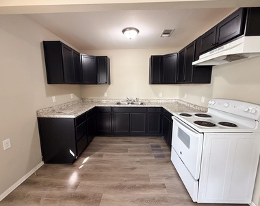 101 W Latimer Street - Photo Thumbnail 5