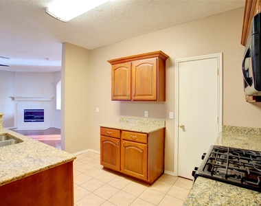 3507 Tamarack Drive - Photo Thumbnail 16