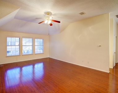 3507 Tamarack Drive - Photo Thumbnail 19