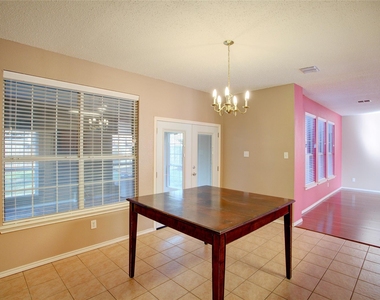 3507 Tamarack Drive - Photo Thumbnail 14