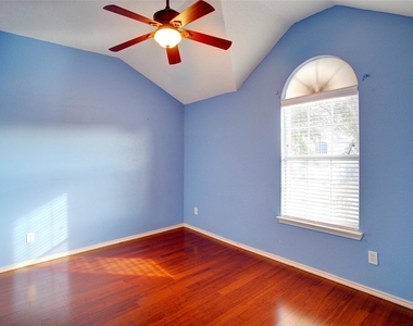 3507 Tamarack Drive - Photo Thumbnail 24