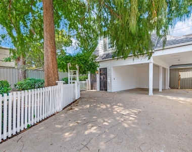 4504 Livingston Avenue - Photo Thumbnail 24