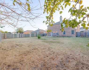 1305 Auburn Drive - Photo Thumbnail 35
