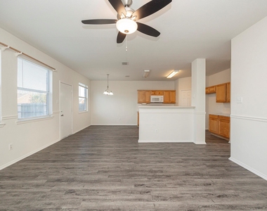 1305 Auburn Drive - Photo Thumbnail 24