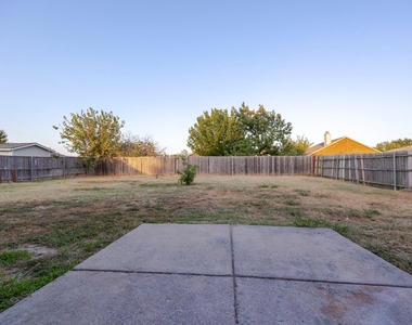 1305 Auburn Drive - Photo Thumbnail 37