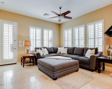 9221 E Desert View - Photo Thumbnail 13
