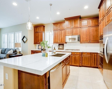 9221 E Desert View - Photo Thumbnail 8