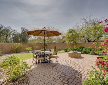 9221 E Desert View - Photo Thumbnail 3