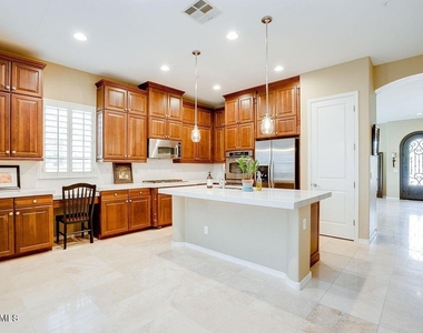 9221 E Desert View - Photo Thumbnail 6