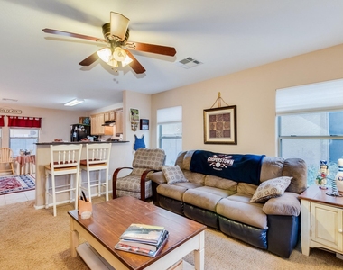 10829 W Mariposa Drive - Photo Thumbnail 4