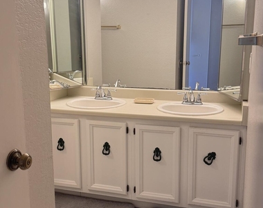 3002 N 70th Street - Photo Thumbnail 14
