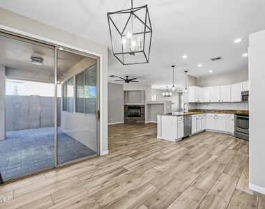 7268 E Whispering Wind Drive - Photo Thumbnail 13