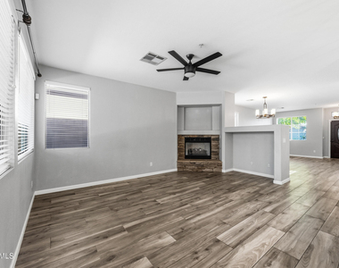 7268 E Whispering Wind Drive - Photo Thumbnail 6
