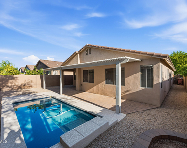 7268 E Whispering Wind Drive - Photo Thumbnail 27