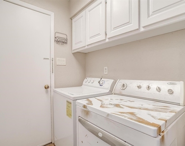 5947 Chimney Wood Circle - Photo Thumbnail 16