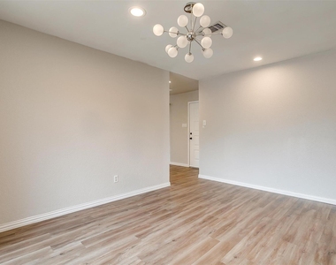 5947 Chimney Wood Circle - Photo Thumbnail 12