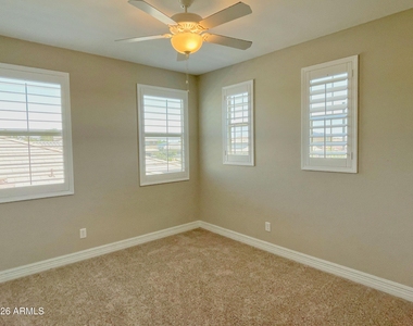 13648 N 144th Drive - Photo Thumbnail 18