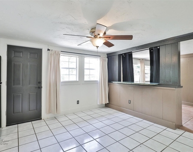 609 Sunset Drive - Photo Thumbnail 23