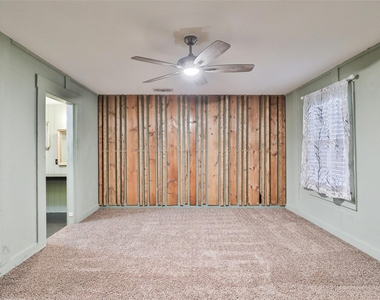 609 Sunset Drive - Photo Thumbnail 7