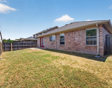 2215 Splendor Court - Photo Thumbnail 24
