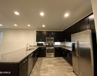 3549 E Apricot Lane - Photo Thumbnail 1